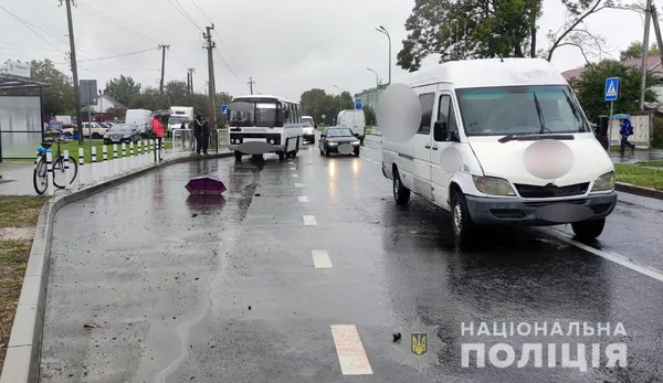 У Володимирі бус збив на смерть 73-річну жінку на переході (відео)