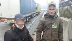 Йшов до друзів: біля «Ягодина» затримали турка без документів
