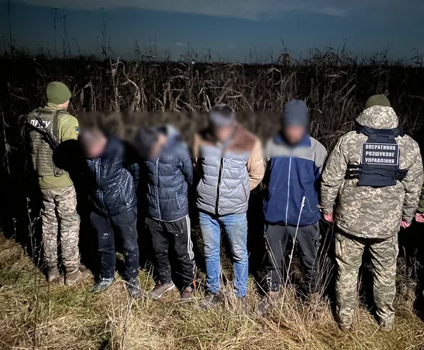 Поблизу кордону зі Словаччиною зловили 16 втікачів за добу (фото, відео)