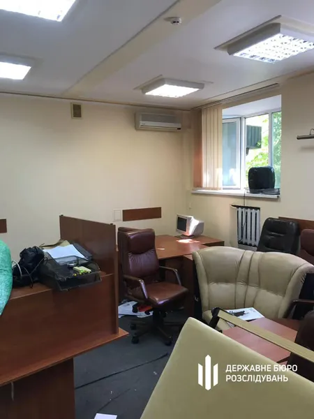 Відмивали мільйони доларів: ДБР розкрило схему виведення коштів російських бізнесменів з країни (фото, відео)