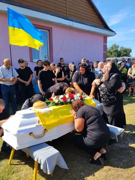 На Волині попрощалися з воїном Миколою Кузнєчихіним