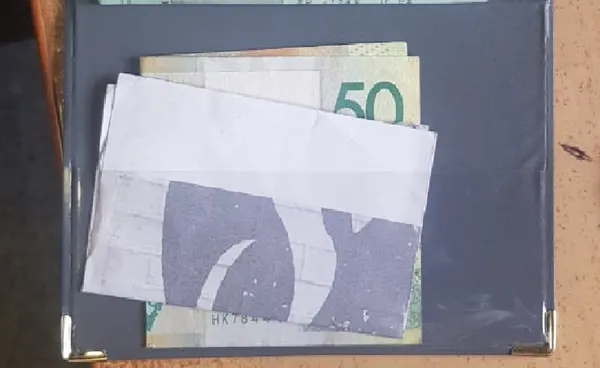 Білорус за 50 рублів хотів провезти сигарети через «Дольськ» (фото)