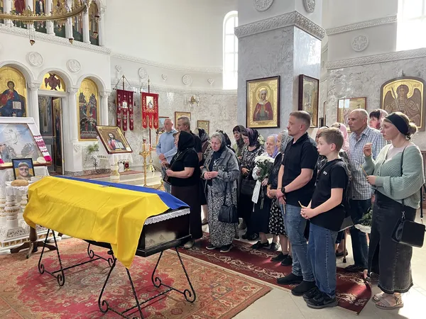 Повернувся «на щиті» через півтора року: у Ковелі попрощалися з воїном Михайлом Філіпчуком (фото)