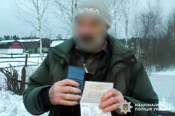 За 80 тисяч доларів ховав «клієнтів» у багажнику: на Рівненщині затримали перевізника ухилянтів