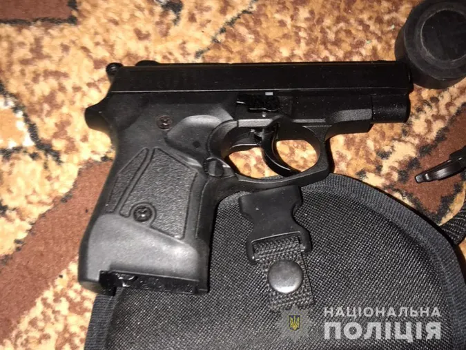 Волинські правоохоронці затримали підпільного священника-зброяра (фото, відео)