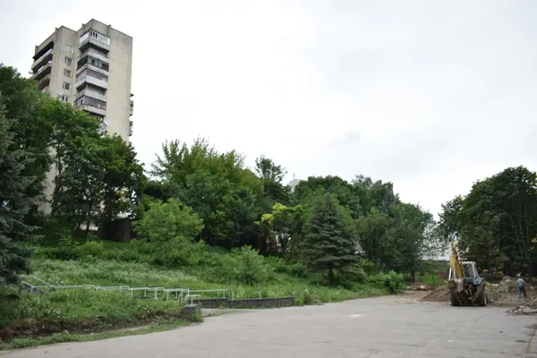 Будинок на проспекті Волі в Луцьку залишиться без гарячої води (фото)