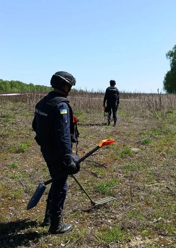 Волинські сапери розміновують Донеччину та Чернігівщину (фото)