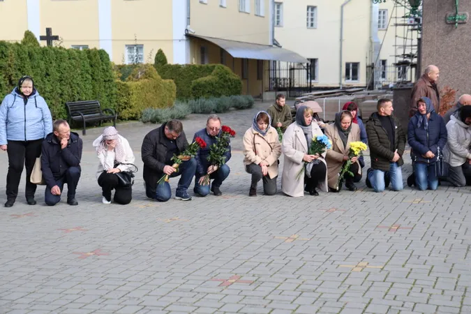 Небо плакало: Луцьк навколішки прощався з загиблим на Курщині бійцем Віктором Калеником