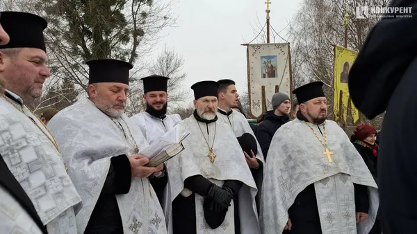 Водохреще у Луцьку: в центрі освятили воду в Стиру