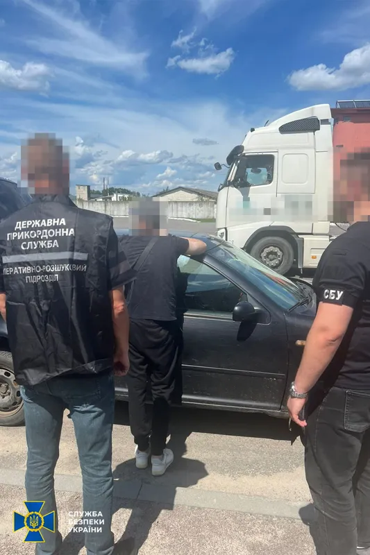 Волинянин організував «зелений коридор» для ухилянтів: СБУ викрила чергову схему втечі від мобілізації (фото)