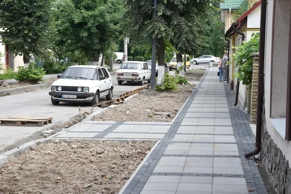 У Луцьку ремонтують центр міста (фото)