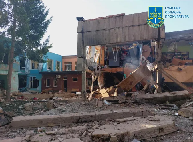 Внаслідок ракетного удару у Сумах – 18 поранених, з них 6 – діти (фото)