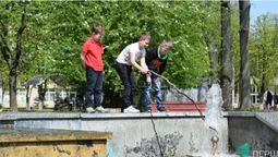 У Луцьку увімкнули фонтани до Великодня (фото)