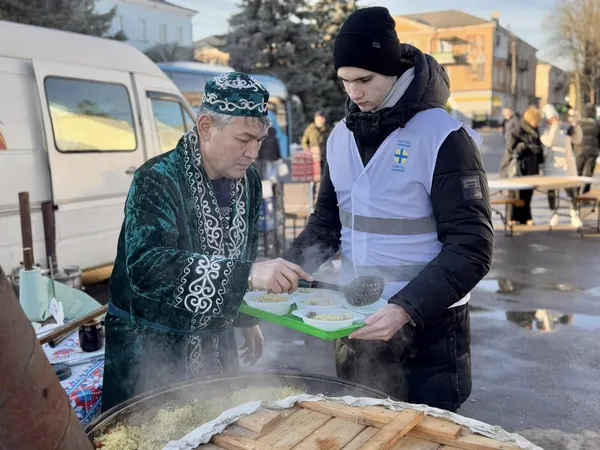 У Нововолинську відкрили «Юрту незламності» – символ єднання України та Казахстану (фото)
