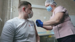 Голова фракції Громадянського Руху «СВІДОМІ» Тарас Шкітер вакцинувався від коронавірусу (відео)