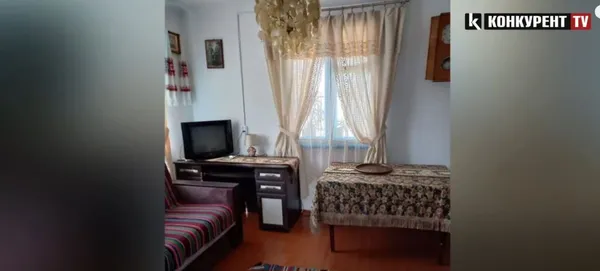 На Волині до старовинної глиняної хати з'їжджаються, щоб пожити, як давні українці (фото, відео)