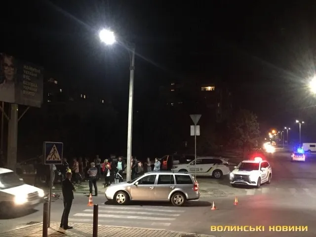 У Луцьку на перехресті зіткнулися іномарка та велосипедист (фото)