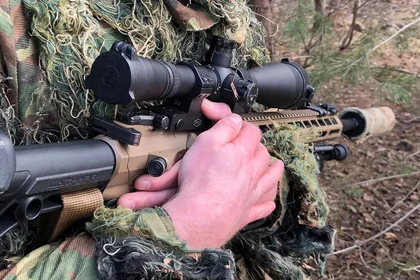 «Це не лише влучна стрільба по цілі», – волинський снайпер розповів про нюанси роботи (фото)