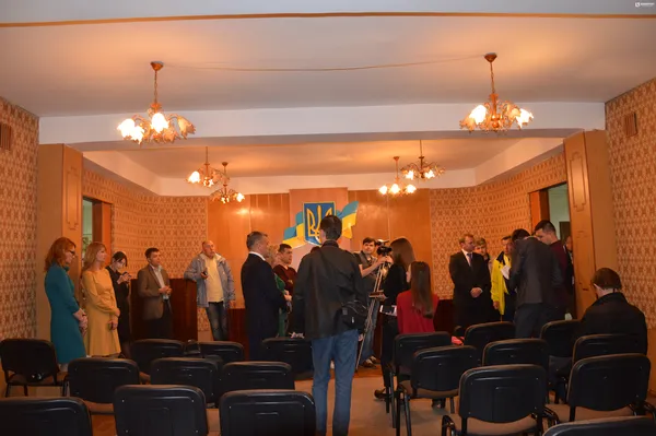 У Луцьку три структури конфліктують через окремі приміщення РАЦСу (ФОТО)