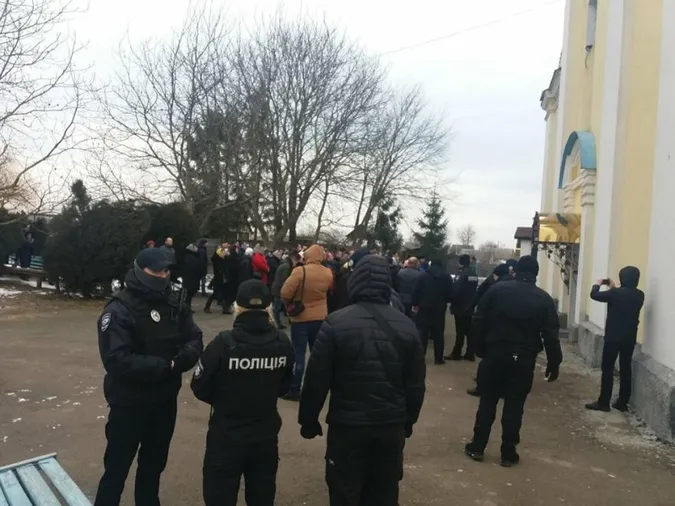 Відбулося перше богослужіння після стрілянини у жидичинській Свято-Миколаївській церкві (фото)