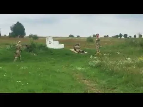 Губернатор Волині стріляє з «калаша» (фото, відео)