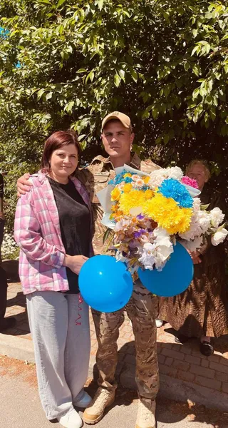 Додому на Волинь повернувся звільнений з полону Захисник Вадим Яковський (фото)