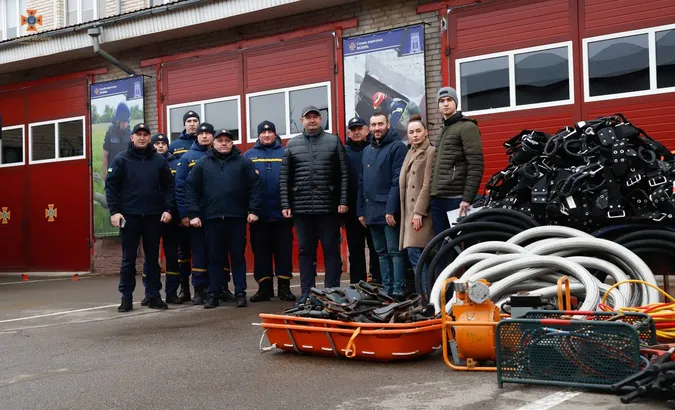 У Луцьку рятувальникам передали допомогу з Німеччини (фото, відео)