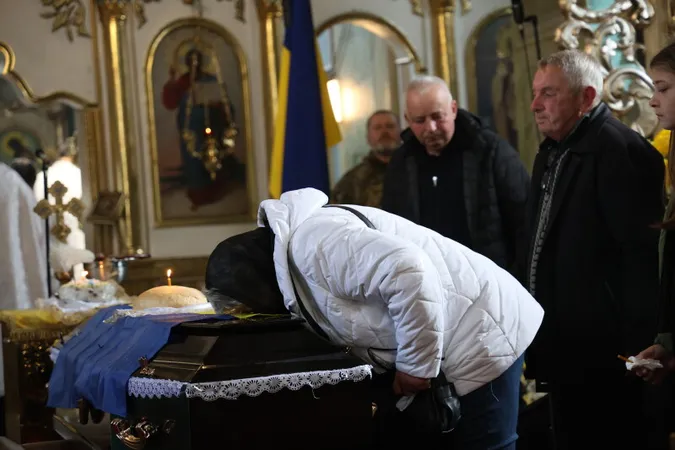 На Волині попрощалися з Героєм Віктором Бондаруком (фото)