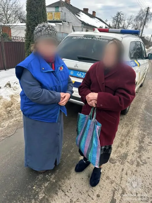 Заблукала й не знала дорогу: у Ковелі повернули рідним бабусю (фото)