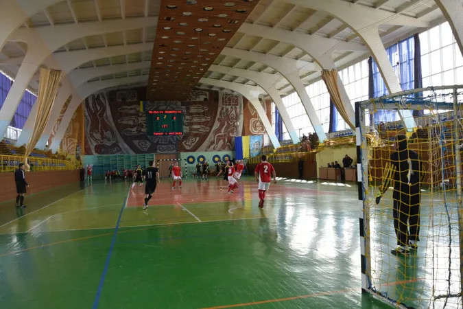 Відкрили турнір з футзалу імені Миколи Романюка (фото)