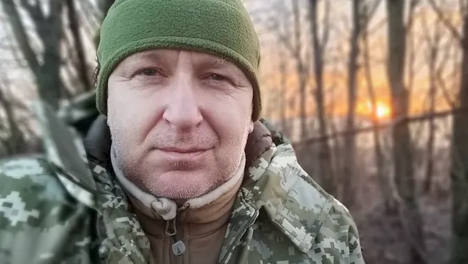 Автомат замість мікрофона: як телеведучий з Луцька став майором ЗСУ (відео)