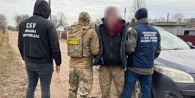 На Волині затримали військового, який віз ухилянта за кордон (фото)