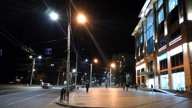 Половина Луцька – знову без світла через аварію