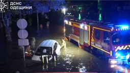 Внаслідок потужної зливи в Одесі загинули 9 людей, серед них – дитина (фото)