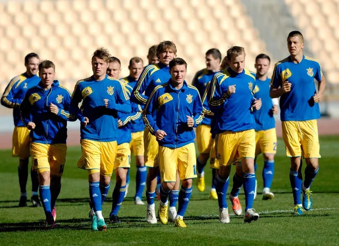 Збірна України з футболу до середини липня буде без тренера 