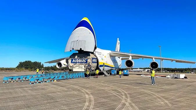 Український літак «Руслан» доставив турецький супутник для компанії SpaceX (фото)