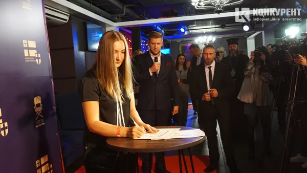 У Луцьку відбувся світський раут з допрем'єрним показом фільму «Чому я живий» (фото)