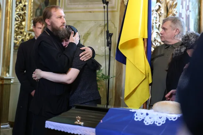 У Луцькій громаді попрощалися із загиблим Олександром Голотюком (фото)
