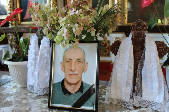 У Рожищі попрощалися із Миколою Катеринюком, який понад рік був безвісти зниклим (фото)