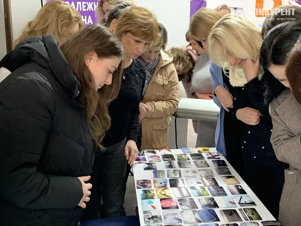 Вчителі виконують завдання експерток