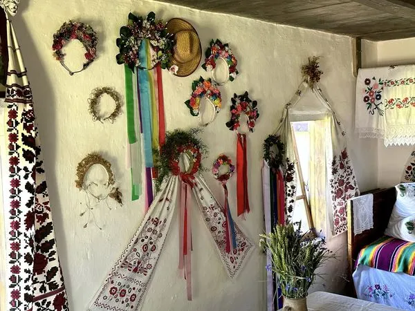 Якими були традиційні волинські віночки: колекційні зразки (фото)