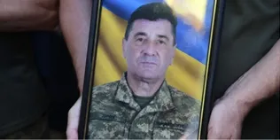 У Луцьку попрощалися із Героєм Олександром Зінчуком (фото)