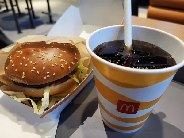 У Ковелі запрацював McDonald's: який він (фото)