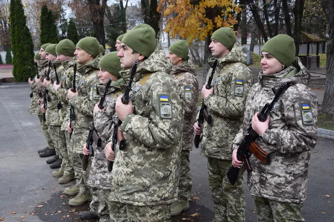 Мати п'ятьох дітей з Волині пішла у прикордонниці у пам'ять про загиблого племінника