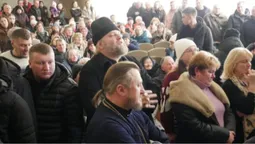 У Смолигові збори щодо переходу храму до ПЦУ вийшли з-під контролю: що відомо (фото, відео)