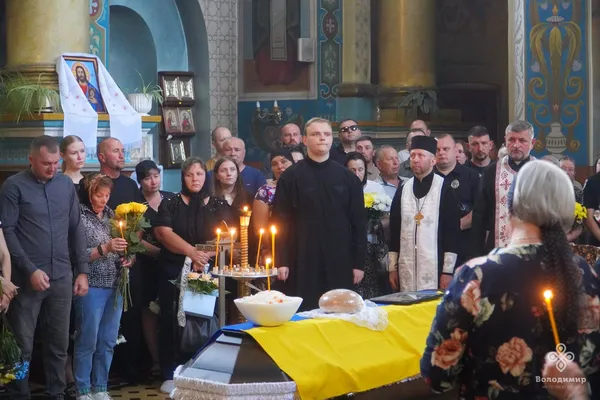 Навіки 33: у Володимирі провели в останню земну дорогу полеглого Героя Олексія Шуфруна (фото)