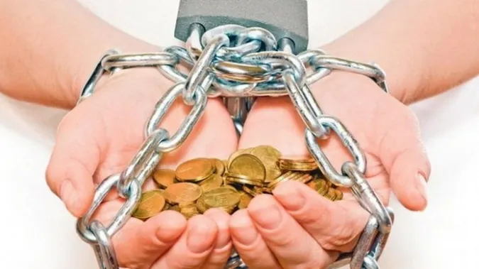 Борги з волинян стягуватимуть приватні виконавці