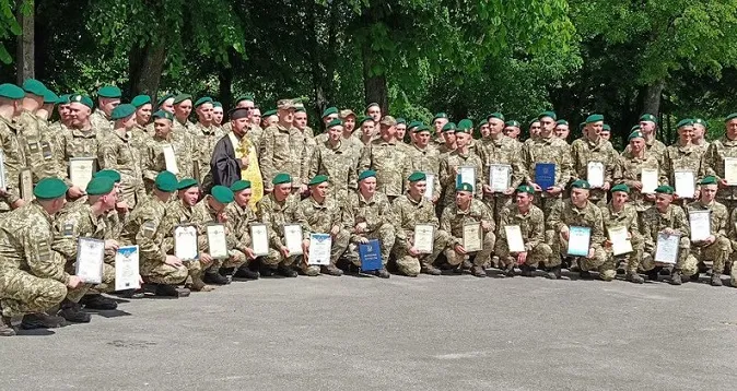 Перша демобілізація за два роки: у Луцьку зустріли 88 прикордонників-строковиків (відео)