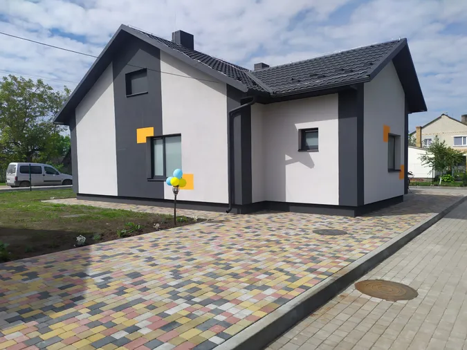 У Колодяжненській громаді відкрили відремонтовану за чотири мільйони амбулаторію