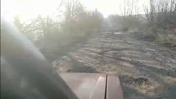 Перевізники не хочуть пускати автобуси: на Волині просять відремонтувати дорогу